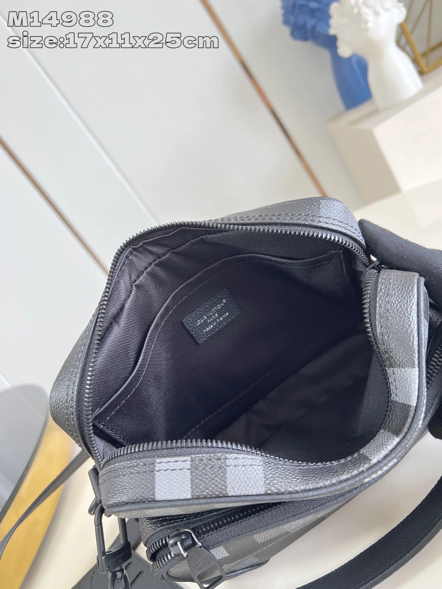 루이비통 다모플라주 블랙 코팅 캔버스 메신저백 M14988 상세 이미지 8
