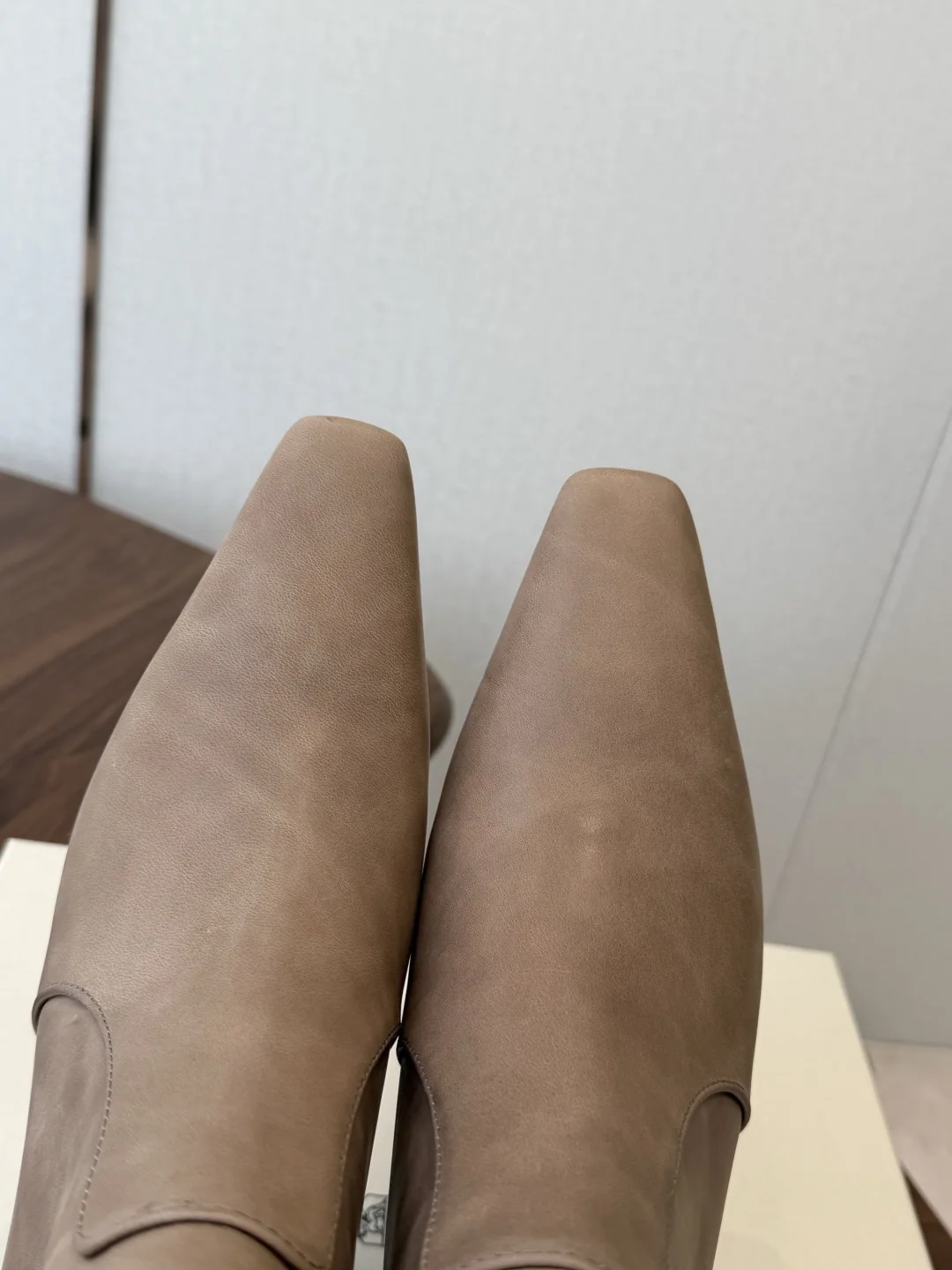 브루넬로쿠치넬리 스틸레토 힐 미드카프 부츠 상세 이미지 6