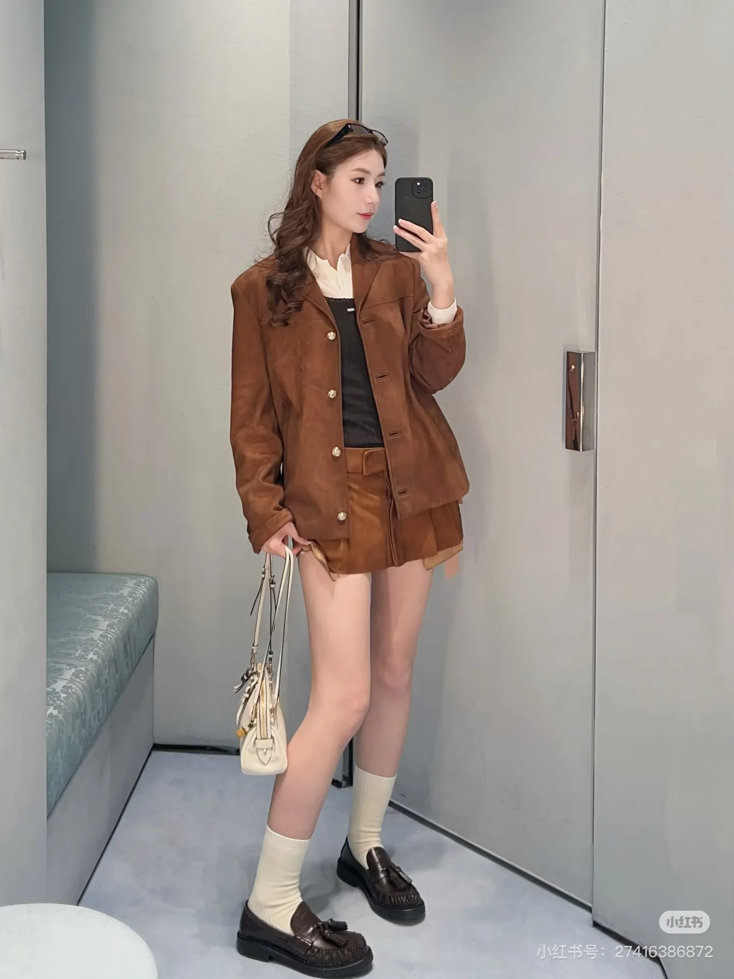 미우미우 캐러멜 스웨이드 플리츠 스커트 상세 이미지 4