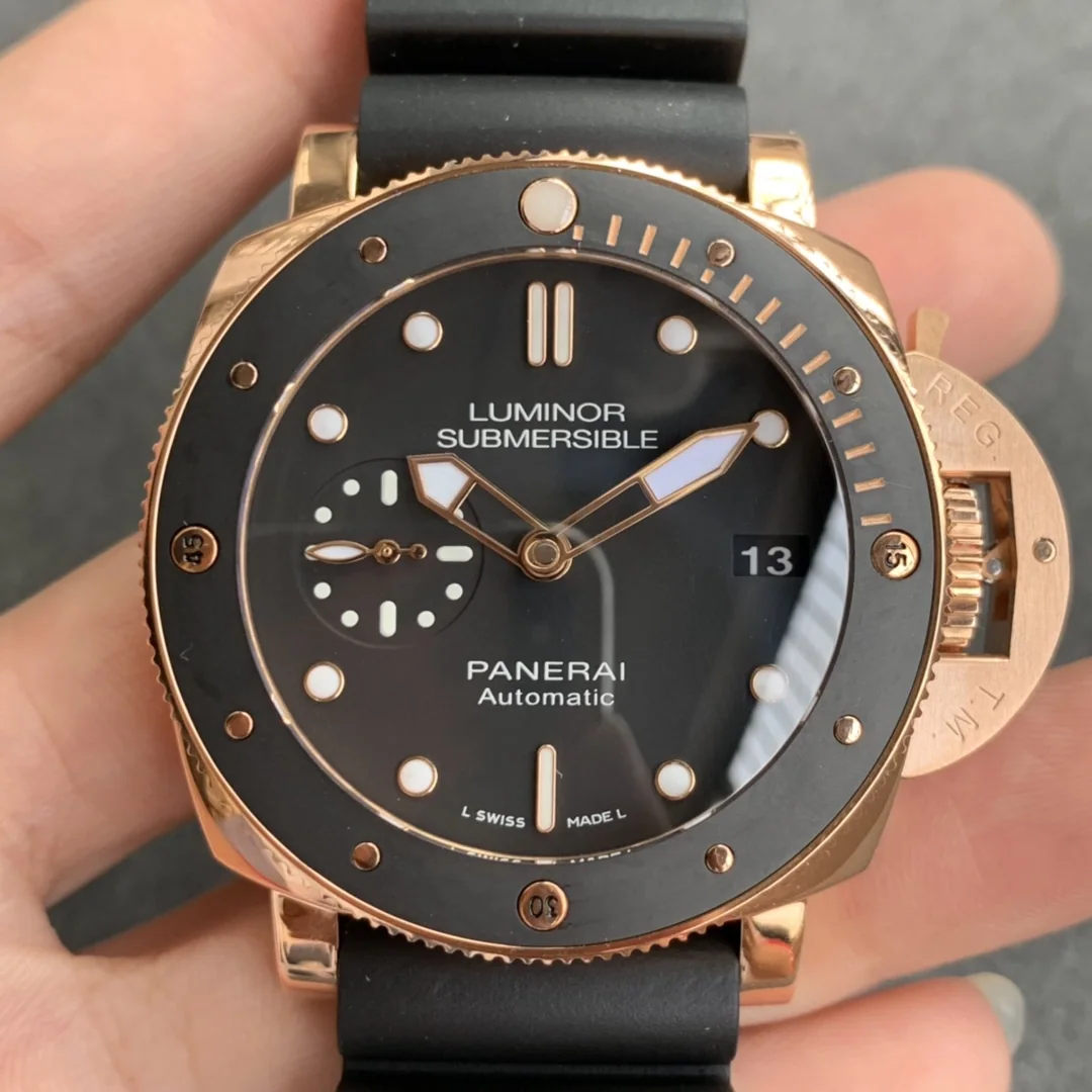 파네라이 PAM684 로즈골드 자동 시계