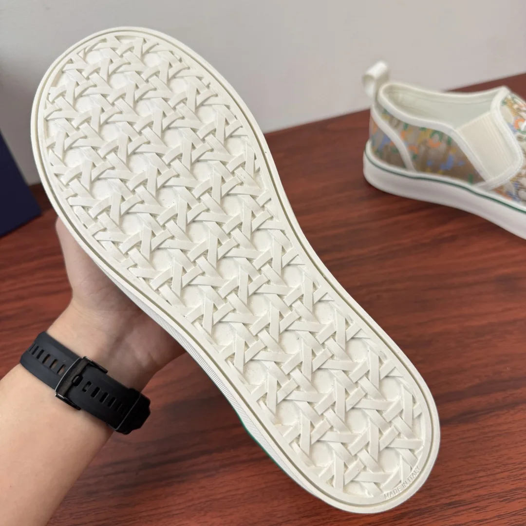 디올 26SS 런웨이 자수 솔트윈드 캐주얼 로퍼 남성 슬립온 신발 154408 Dior Sneakers 상세 이미지 9
