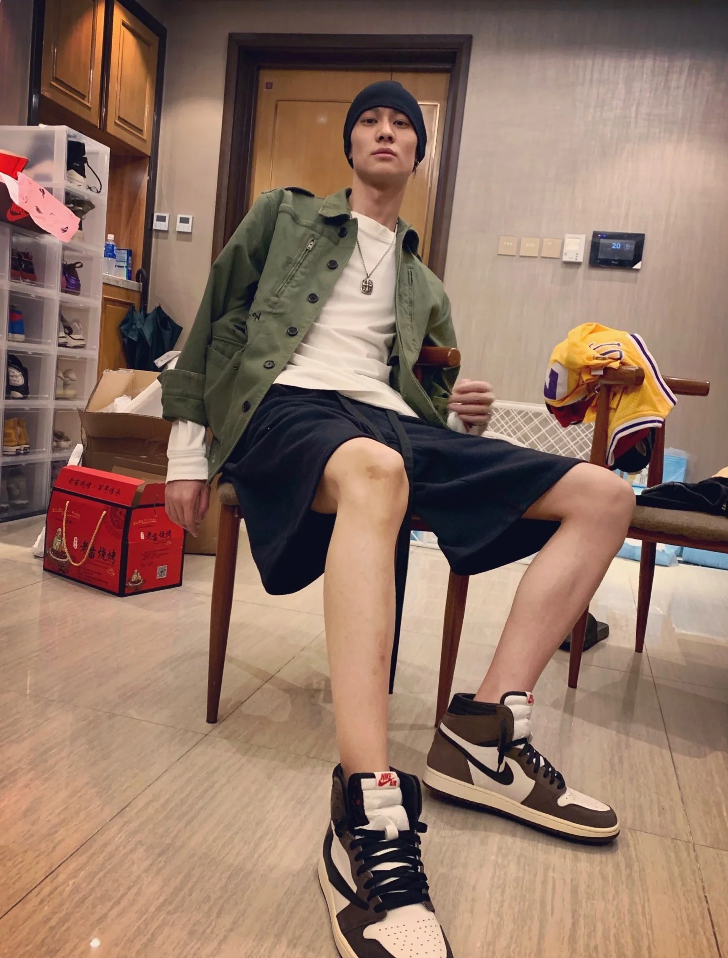 크롬하츠 크로스바인 입체 십자가 목걸이 상세 이미지 6