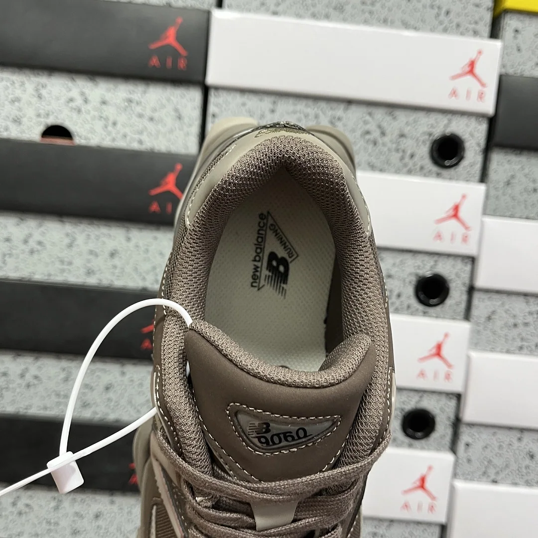 뉴발란스 [C] 9060 U9060493 202219 New Balance 9060 상세 이미지 6