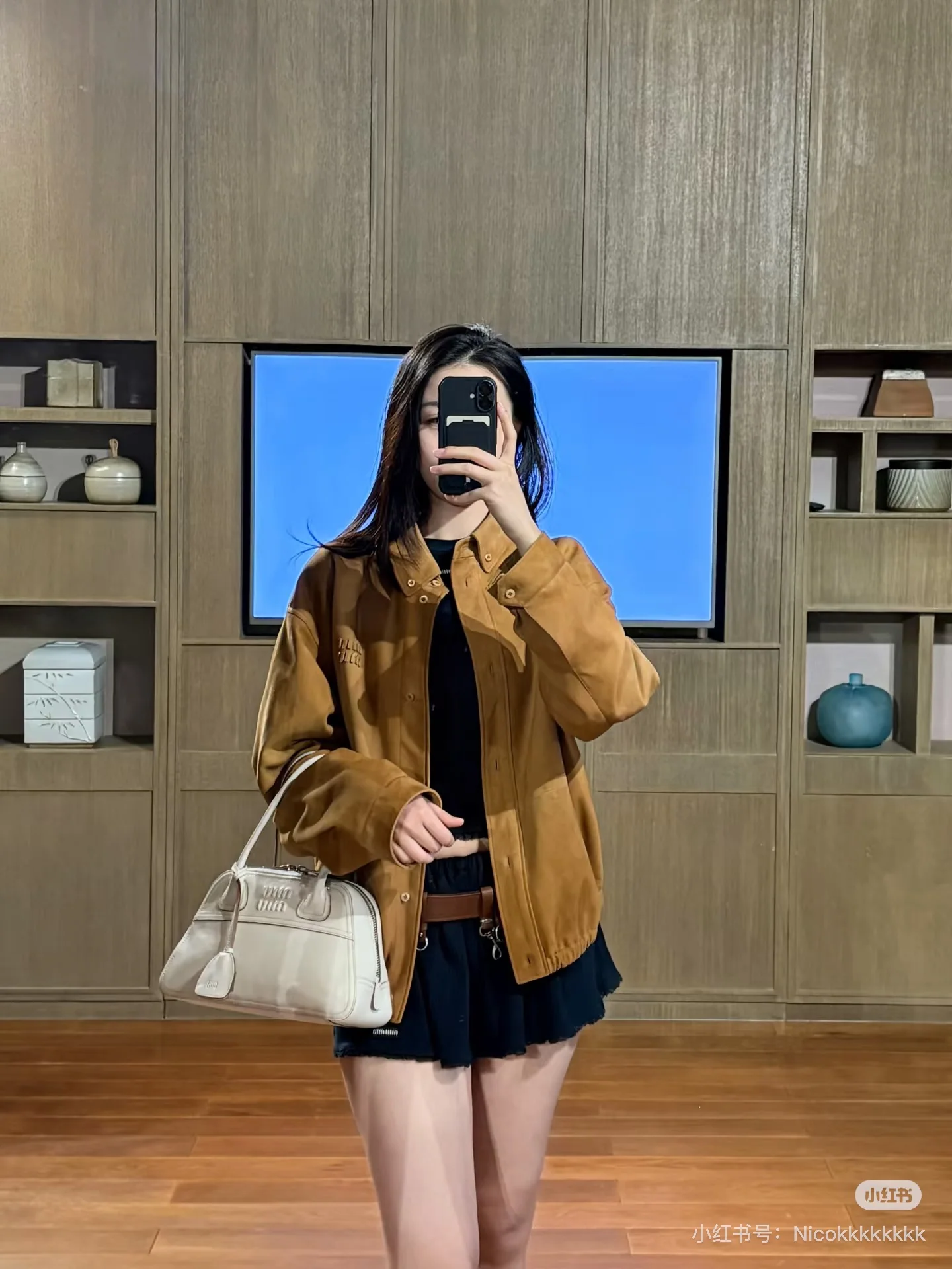 미우미우 스웨이드 야구카라 여성 자켓 상세 이미지 8