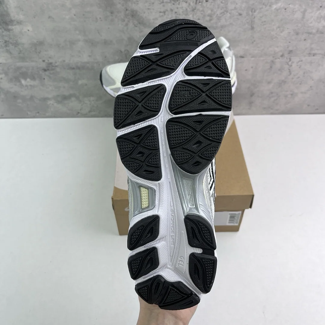 아식스 [HP] 젤 NYC 1203A788-101 200232 Asics Gel-NYC 상세 이미지 6