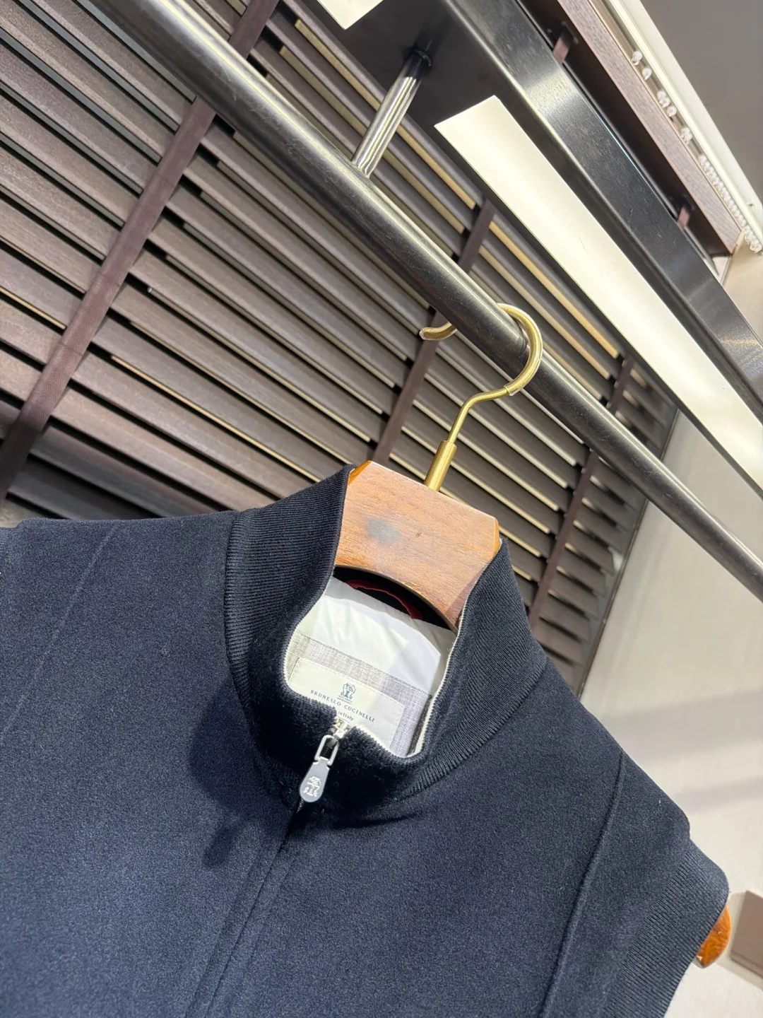 브루넬로쿠치넬리 캐시미어 울 혼방 남성 조끼 상세 이미지 4