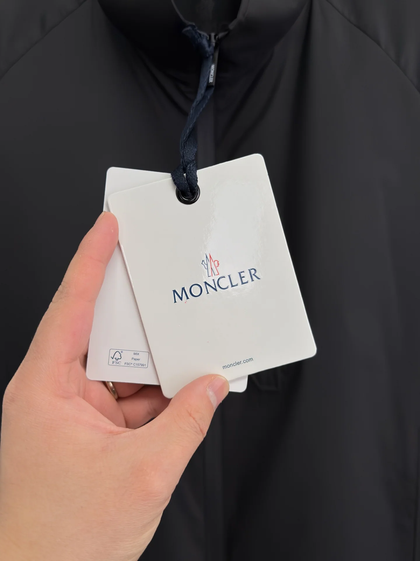 몽클레어 로고 프린트 포켓 스탠드 카라 자켓 상세 이미지 5