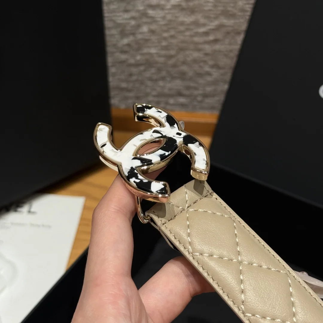 샤넬 더블 C 메탈 로고 램스킨 벨트 상세 이미지 5