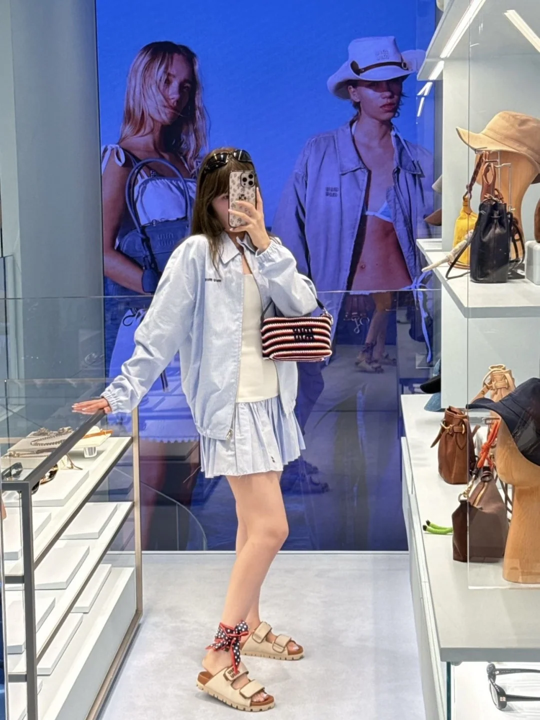 미우미우 컬러 블록 패치워크 스트랩리스 체크 미디 원피스 26 SS 상세 이미지 8