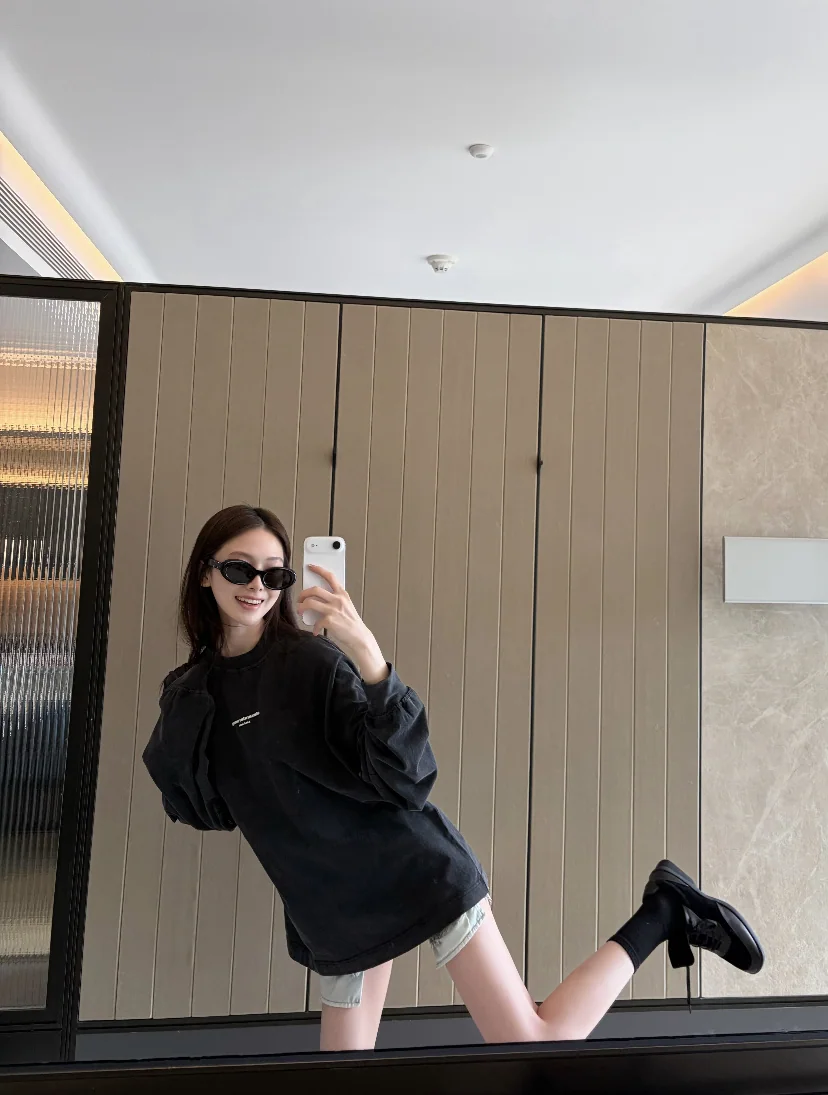 알렉산더왕 스몰로고 3D 프린트 남성 긴팔 티셔츠 상세 이미지 17