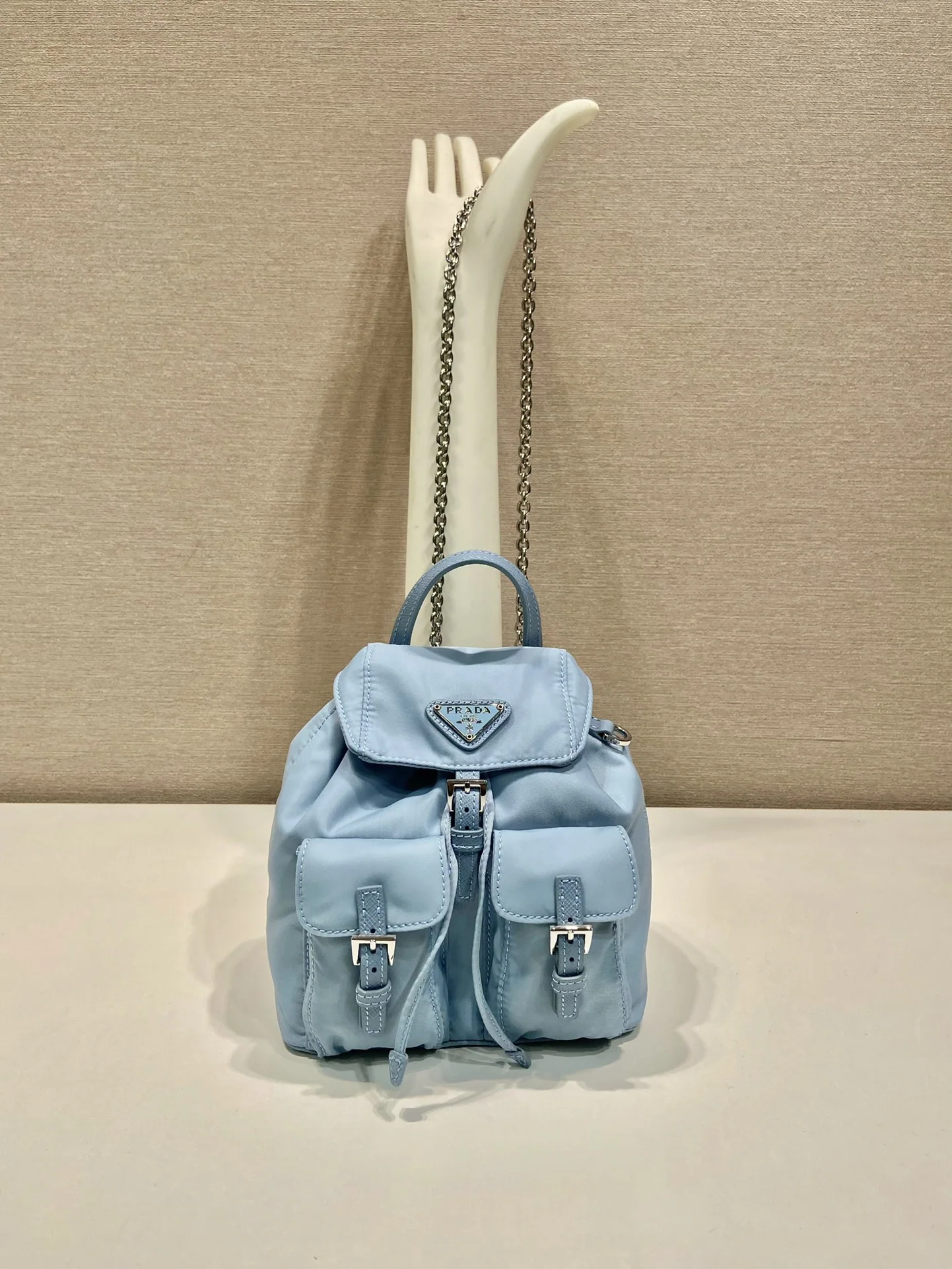 프라다 미니 백팩 1BH029 67358