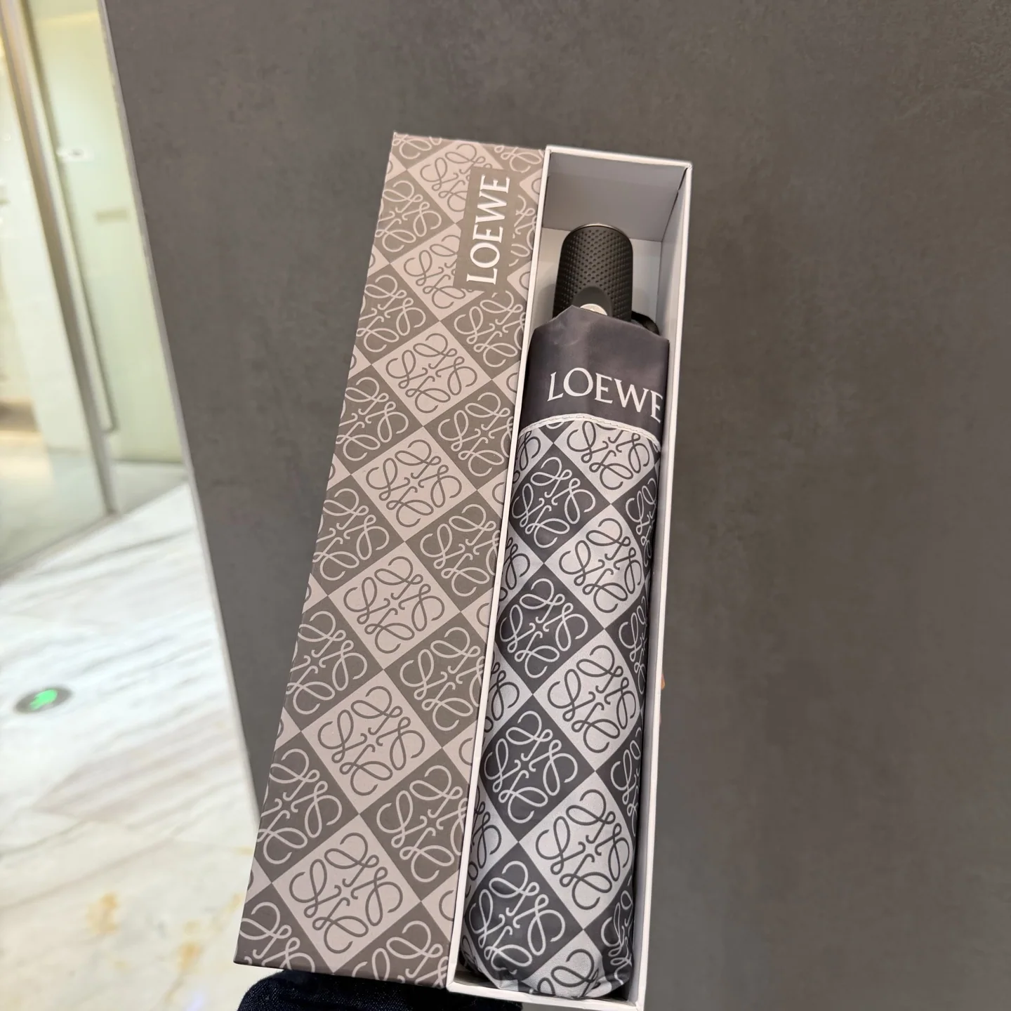 로에베 완전 차광 삼단 우산 85802