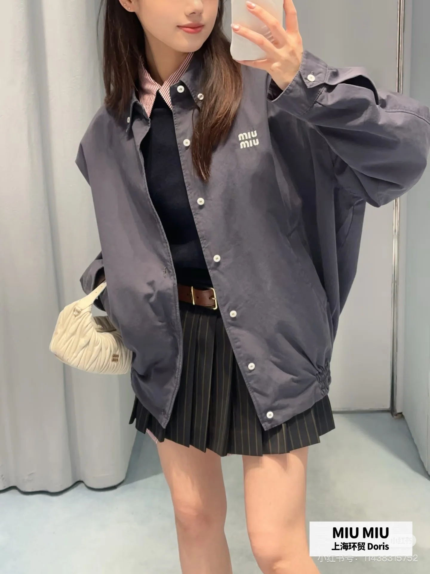 미우미우 데님 자수 로고 여성 자켓 상세 이미지 6