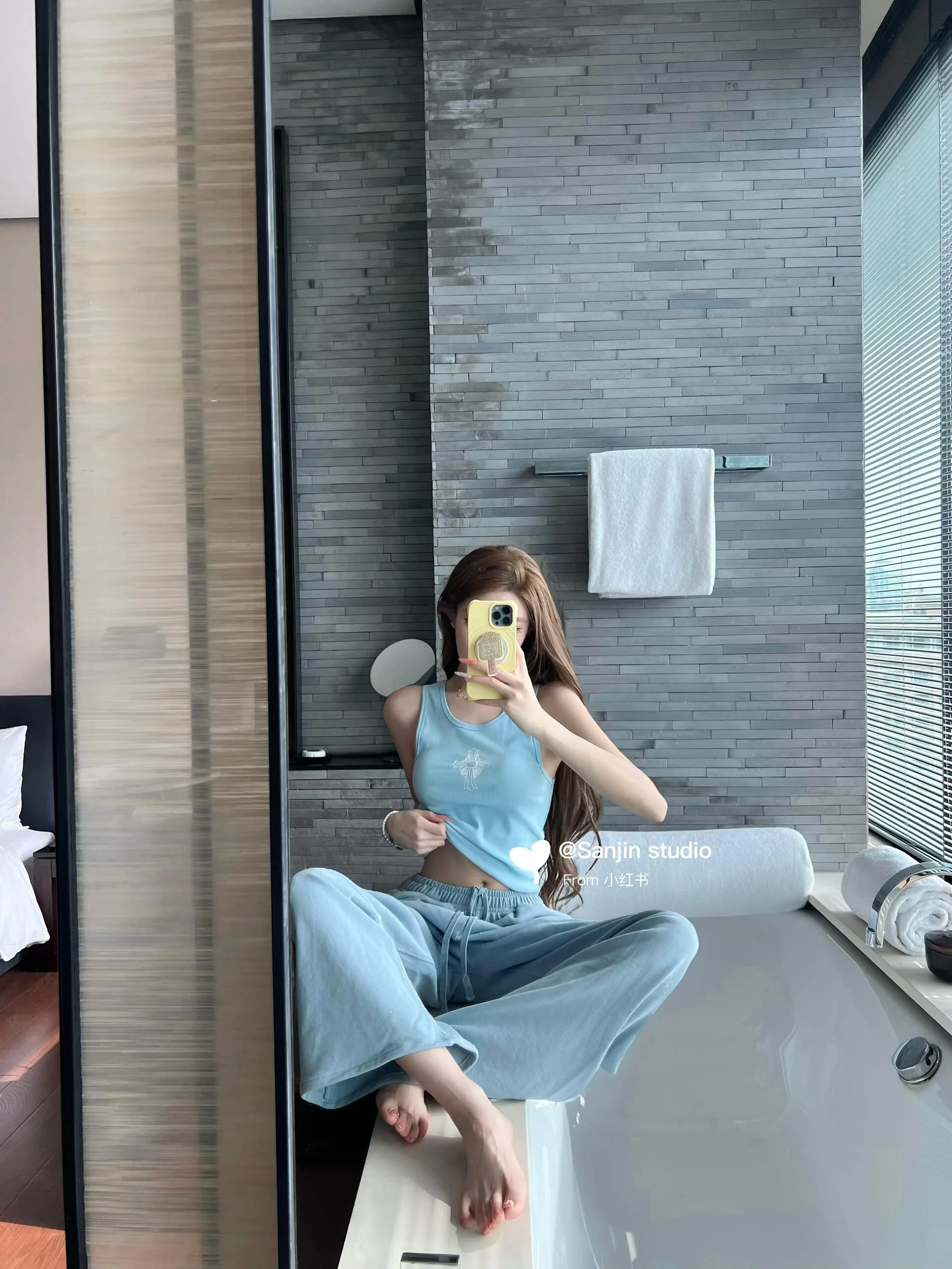 크롬하츠 블루 소드 크롭 반팔 티셔츠 상세 이미지 6