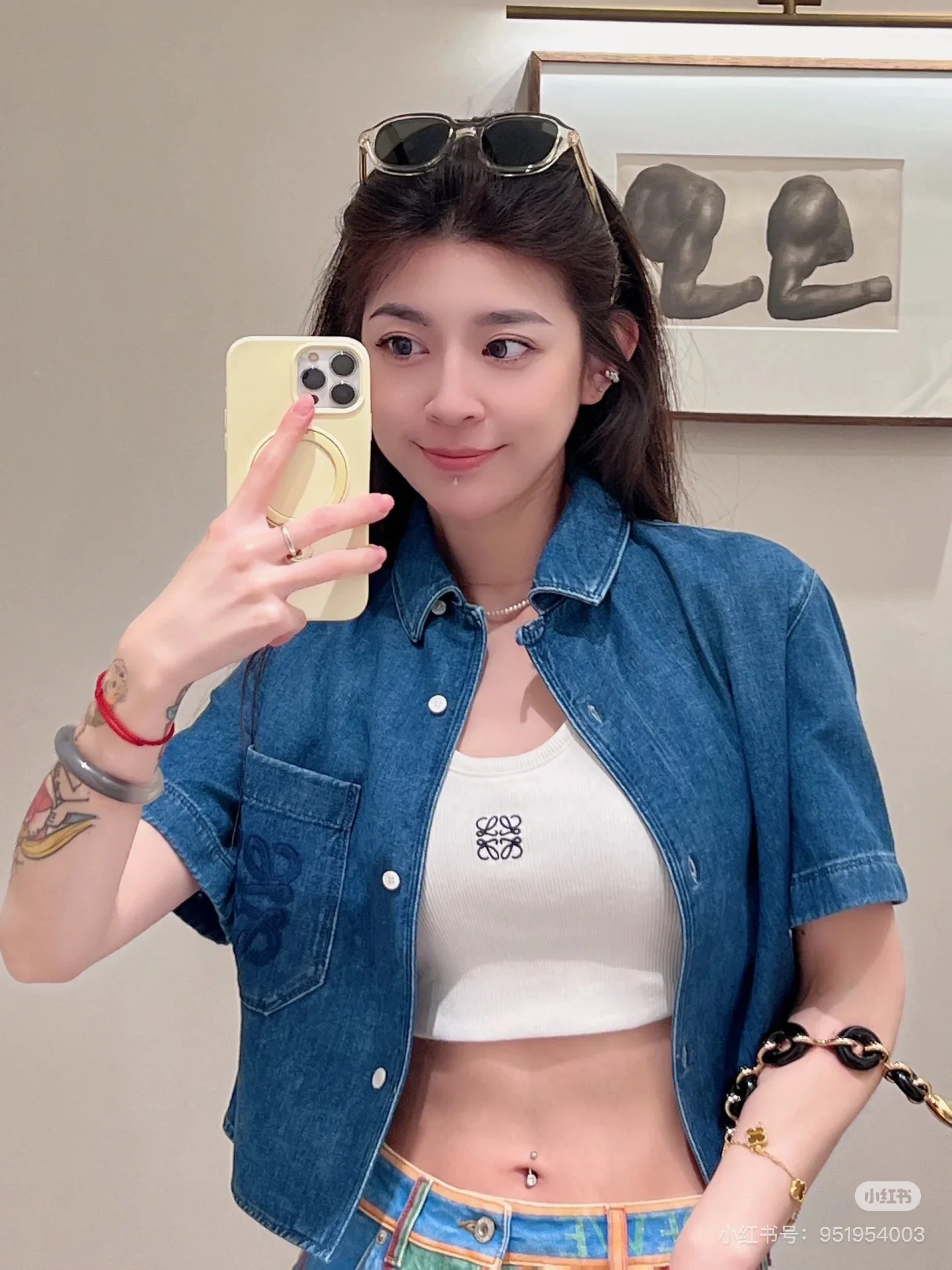 로에베 여성 반팔 상세 이미지 5