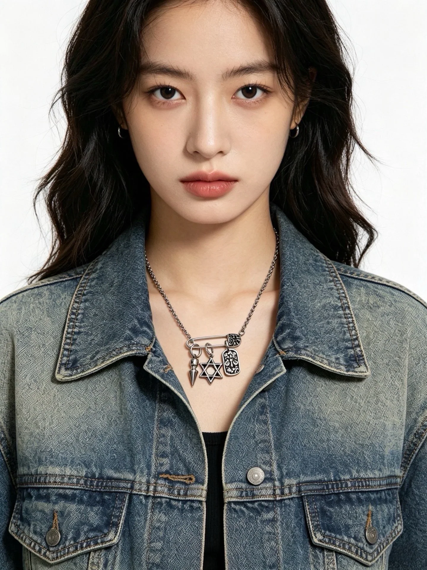 크롬하츠 레트로 크로스 엠보싱 목걸이 상세 이미지 10