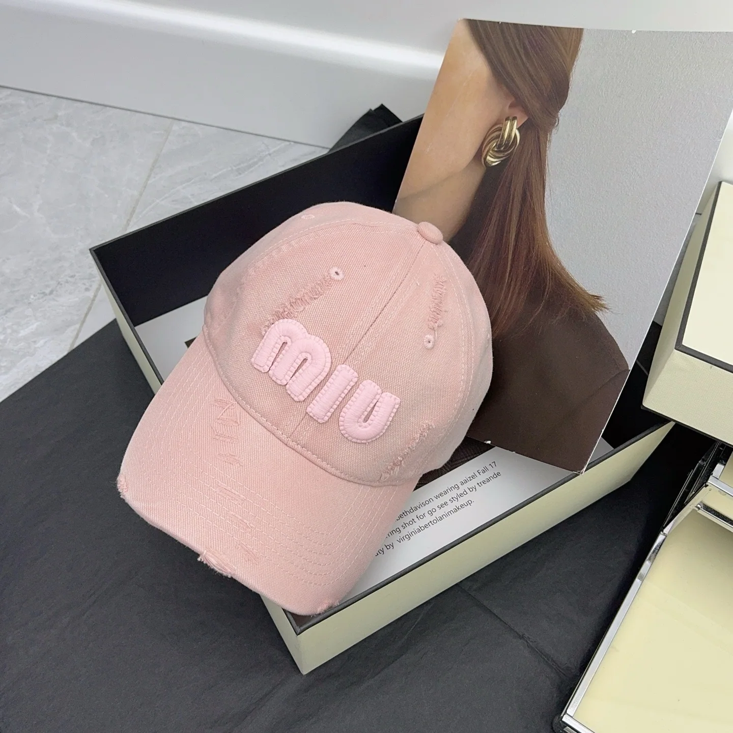 미우미우 캡 상세 이미지 1