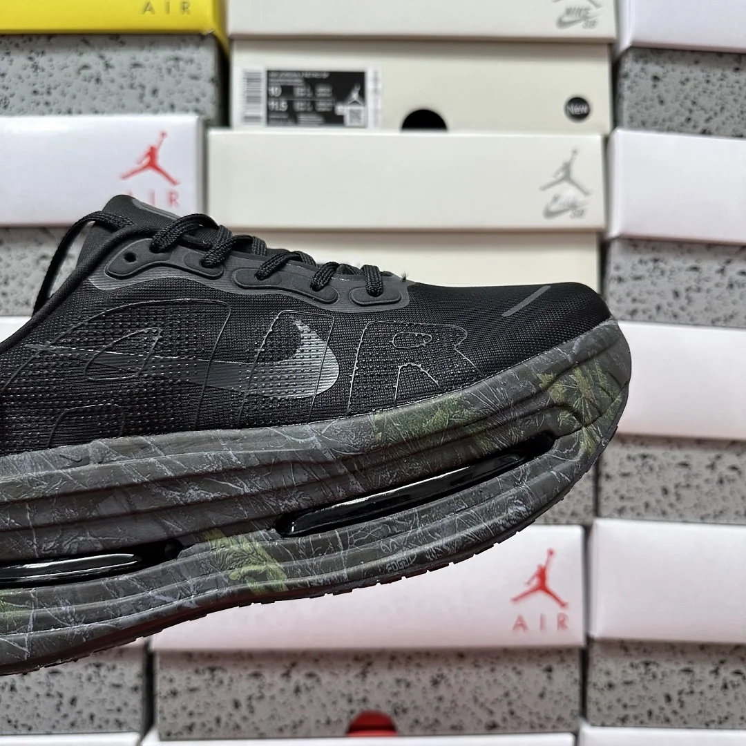 나이키 [5A] 보메로 프리미엄 IQ7325-001 201612 Nike Vomero Premium Realtree Camo Black 상세 이미지 5