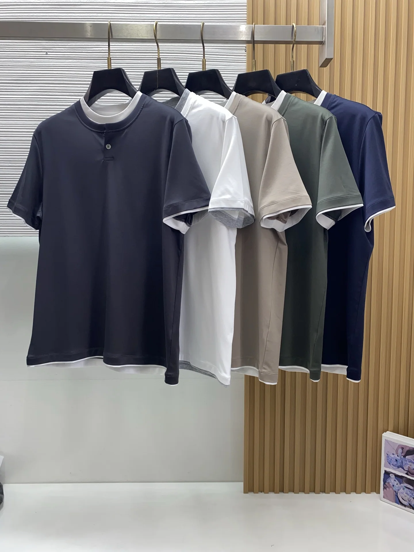 브루넬로쿠치넬리 100 수 코튼 크루넥 남성 반팔 티셔츠 상세 이미지 9