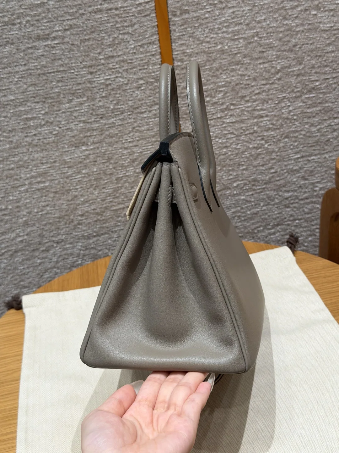 에르메스 버킨 25 cm 가죽 가방 상세 이미지 4
