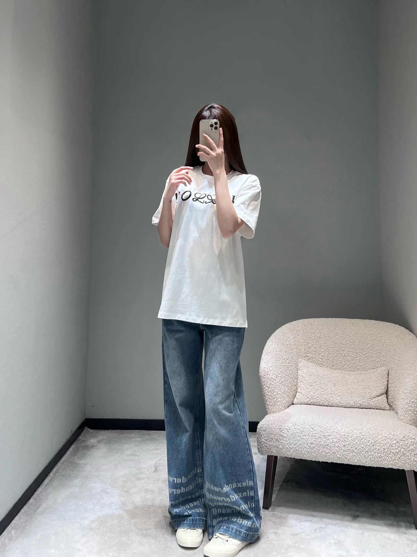 로에베 레터 프린트 반팔 티셔츠 26 SS 상세 이미지 4