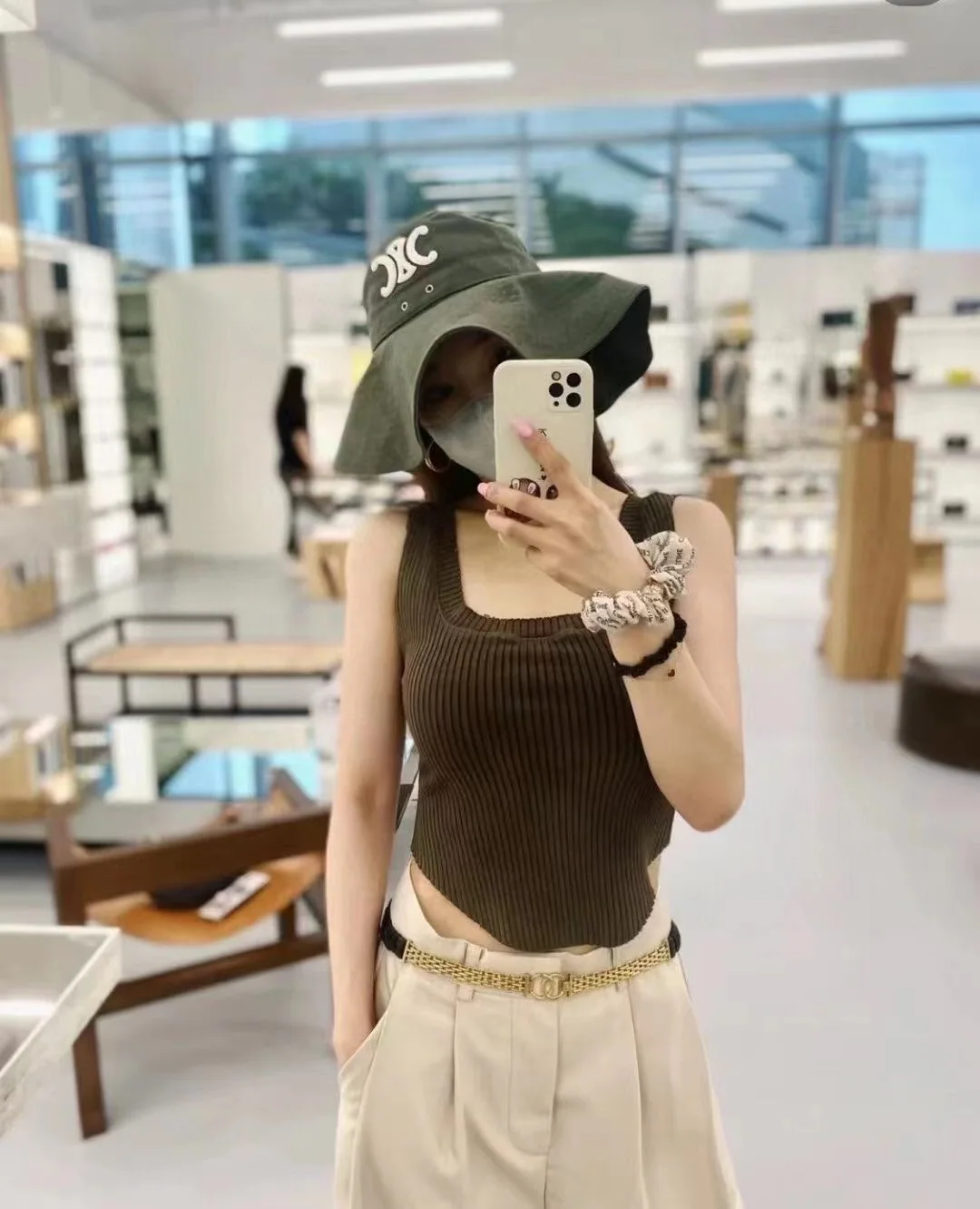 셀린느 챙 넓은 버킷 햇 모자 상세 이미지 5