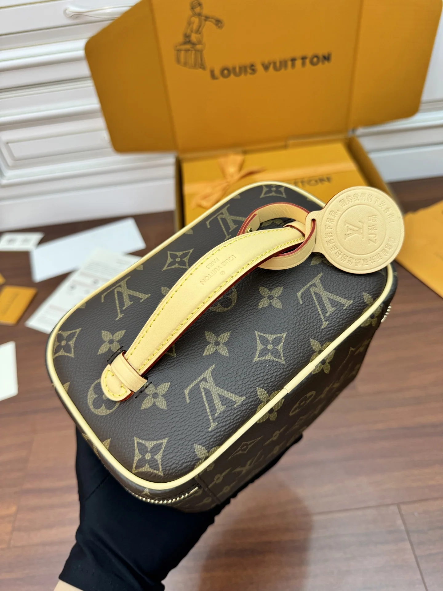 루이비통 M44495 가방 상세 이미지 8