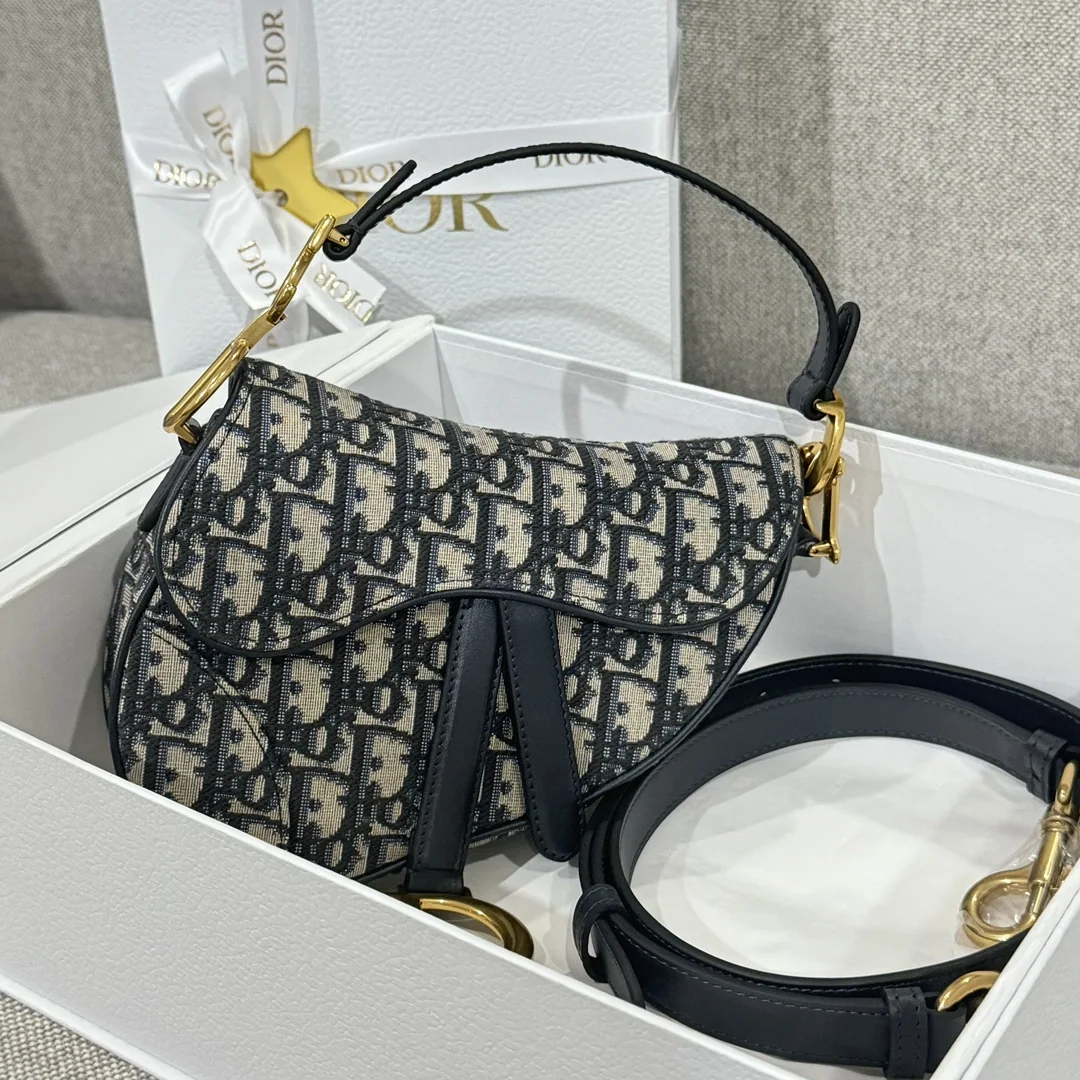 디올 새들백 모노그램 블루 가방 상세 이미지 3