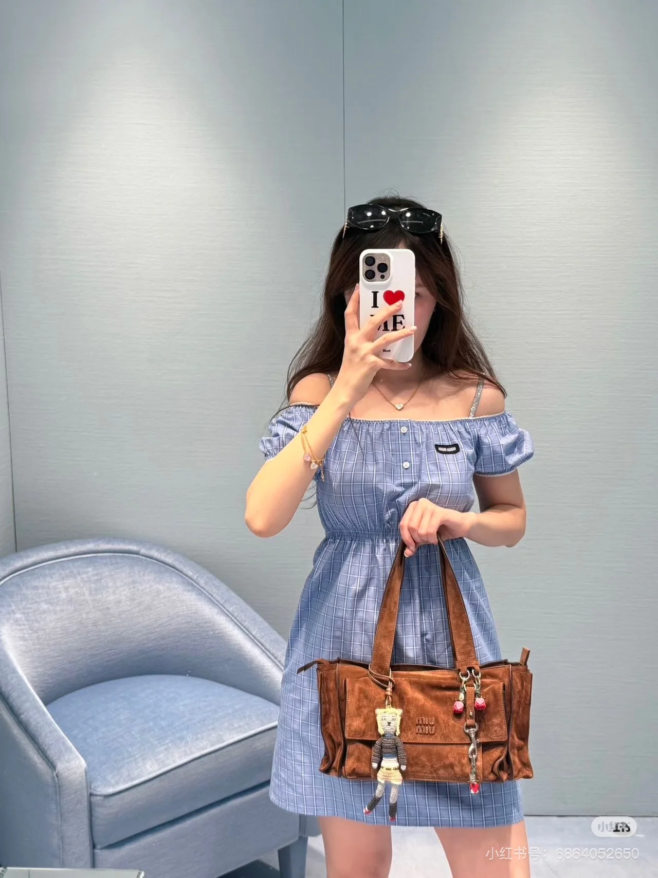 미우미우 여성 화이트 블루 체크 원피스 레플리카 상세 이미지 5