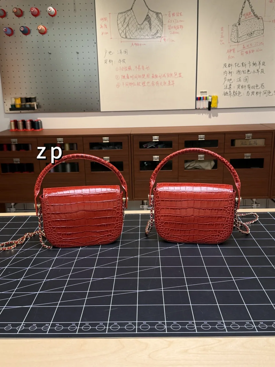 샤넬 크로커다일 핸드백 상세 이미지 2
