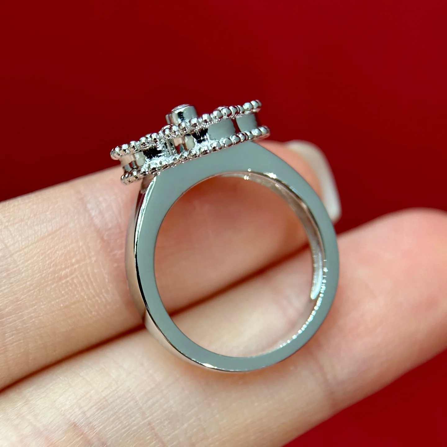 반클리프앤아펠 빈티지 알함브라 네잎클로버 18K 골드 도금 반지 상세 이미지 7