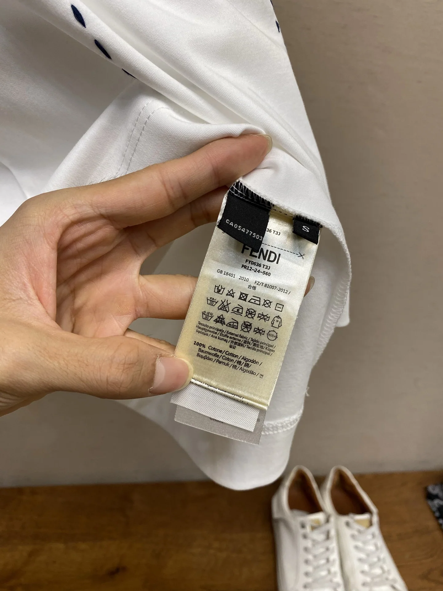 펜디 컬러 블록 FF 체크 자수 남성 반팔 티셔츠 상세 이미지 8