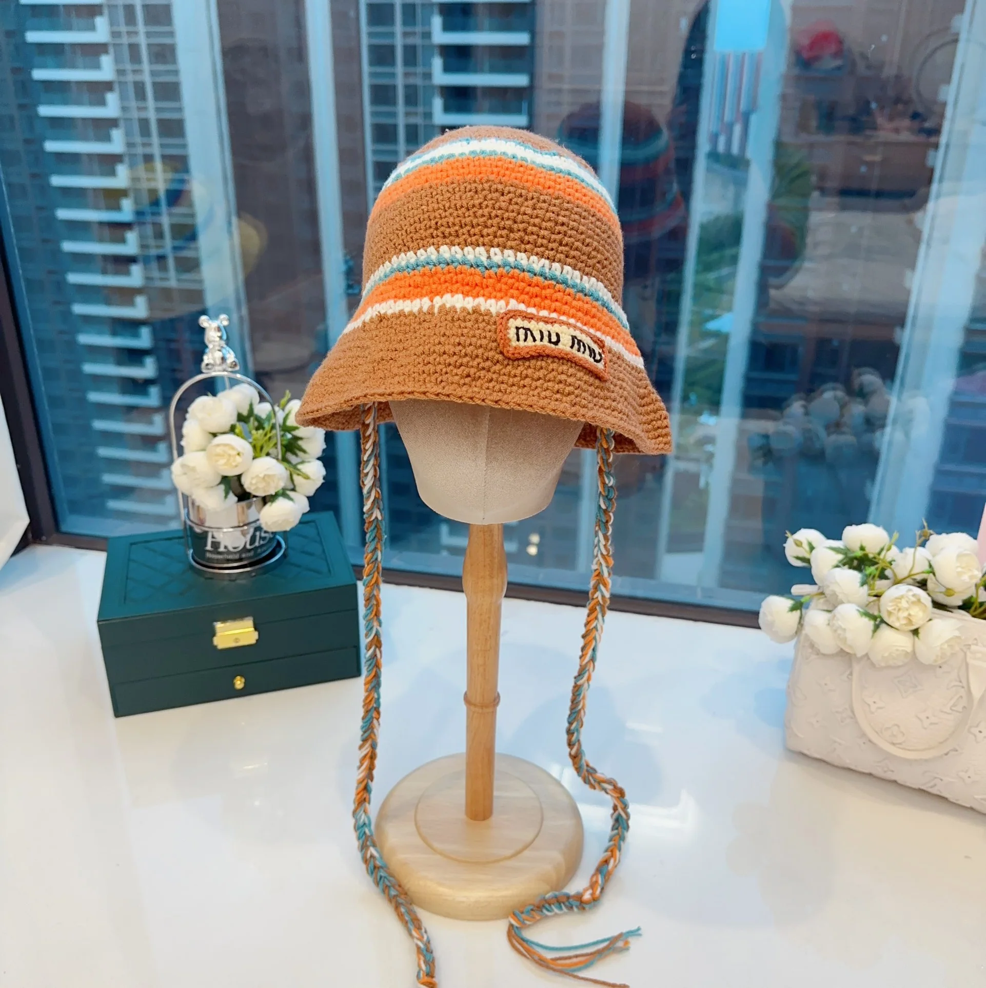 미우미우 모자 81137 Miu Miu Cap 상세 이미지 9