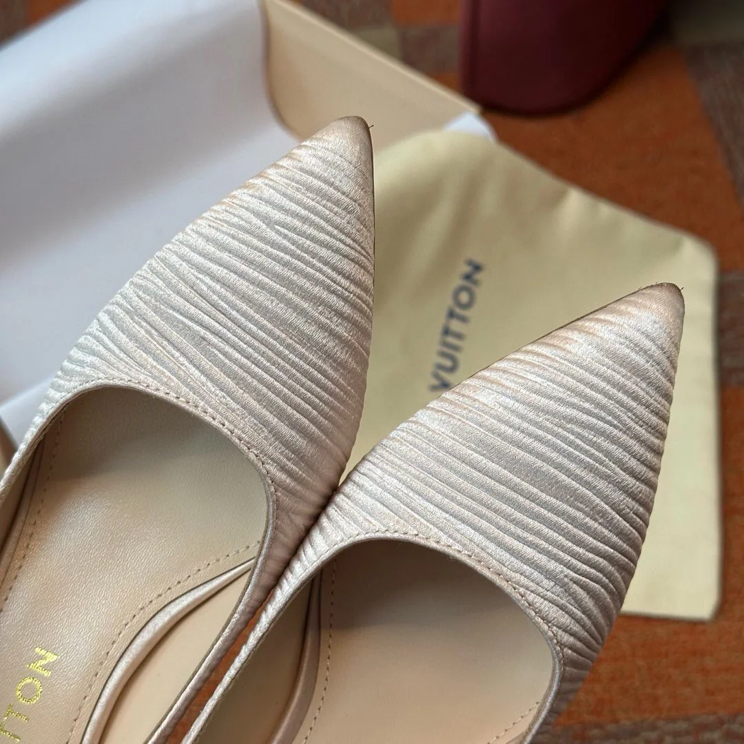 루이비통 실크 혼방 가죽 굽 구두 신발 3803 상세 이미지 7