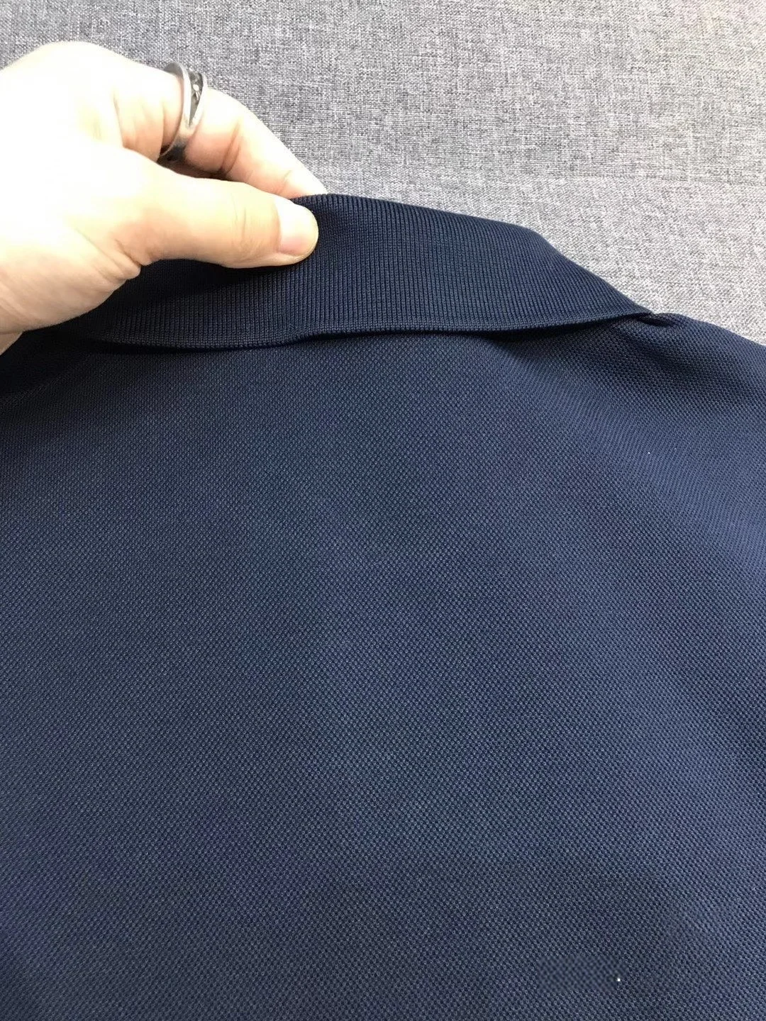 에르메스 페이즐리 패턴 자수 코튼 반팔 티셔츠 상세 이미지 5