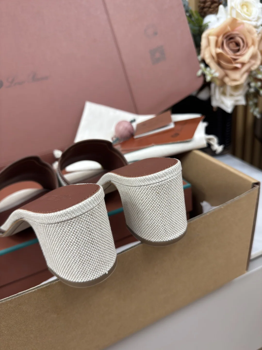 로로피아나 니나 캔버스 코튼 샌들 상세 이미지 9
