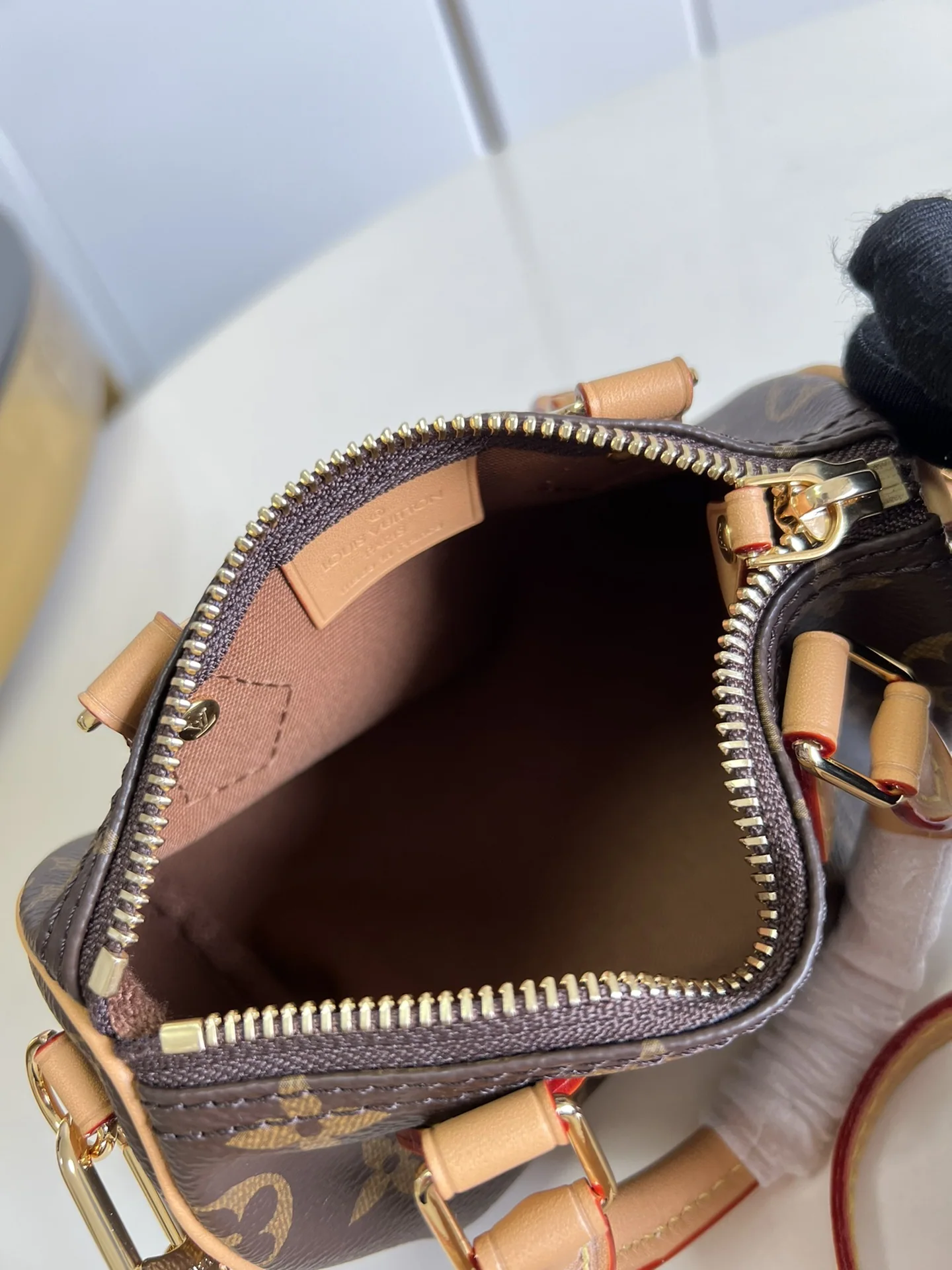 루이비통 모노그램 나노 스피디 핸드백 M81085 상세 이미지 7