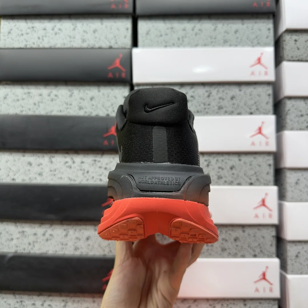 나이키 [5A] 보메로 프리미엄 HQ2050-002 201784 Nike Vomero Premium Black Bright Crimson 상세 이미지 7