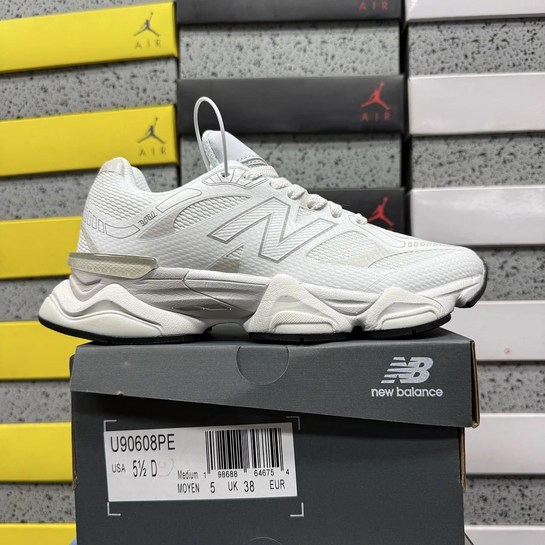 뉴발란스 [C] 9060 U90608PE 202246 New Balance 9060