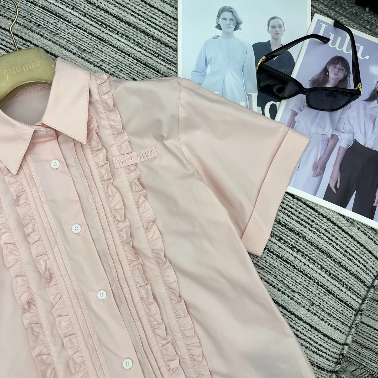 미우미우 프릴 자수 카라 반팔 롱 셔츠 상세 이미지 5