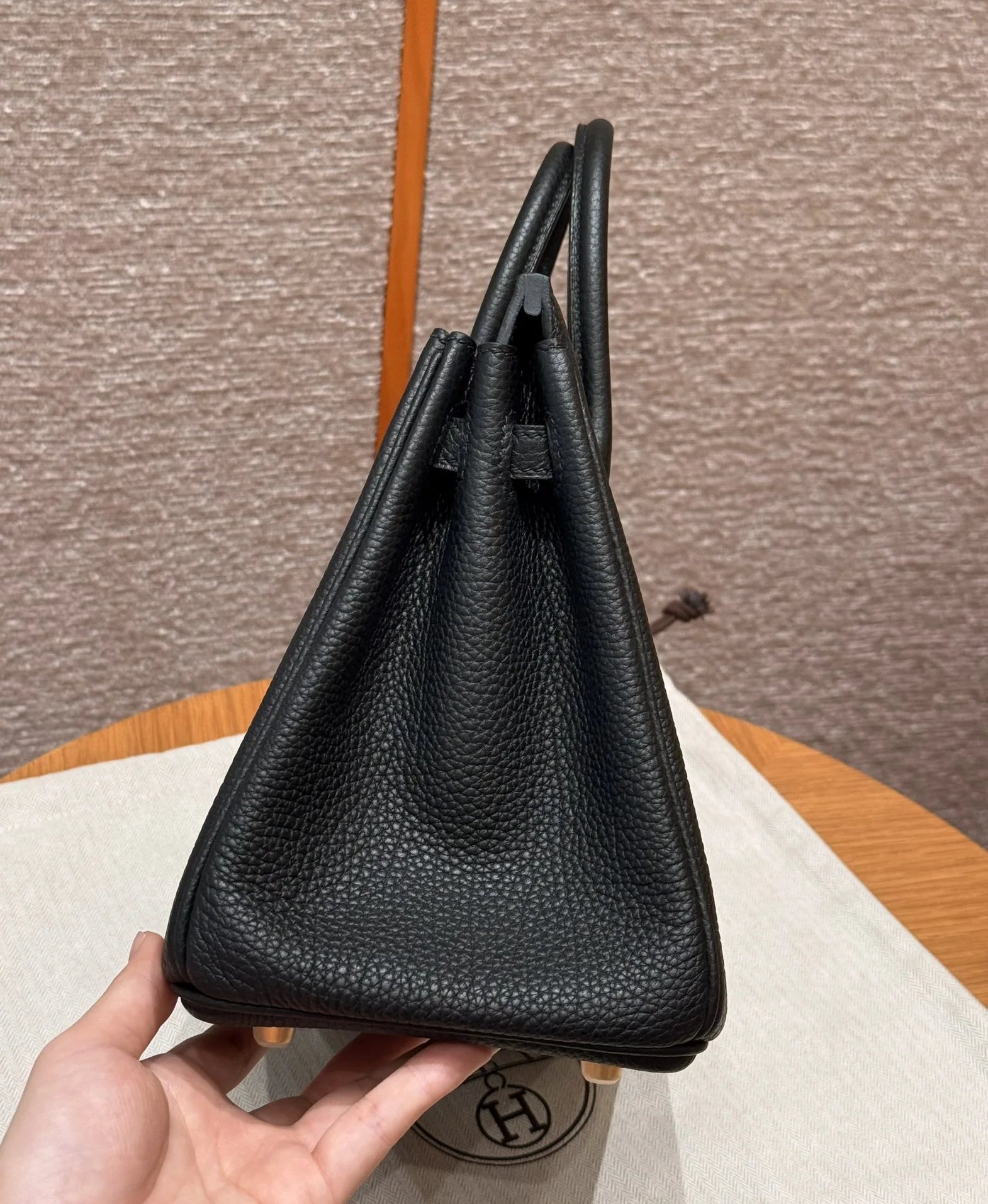 에르메스 버킨 25 블랙 토고 가죽 가방 상세 이미지 3