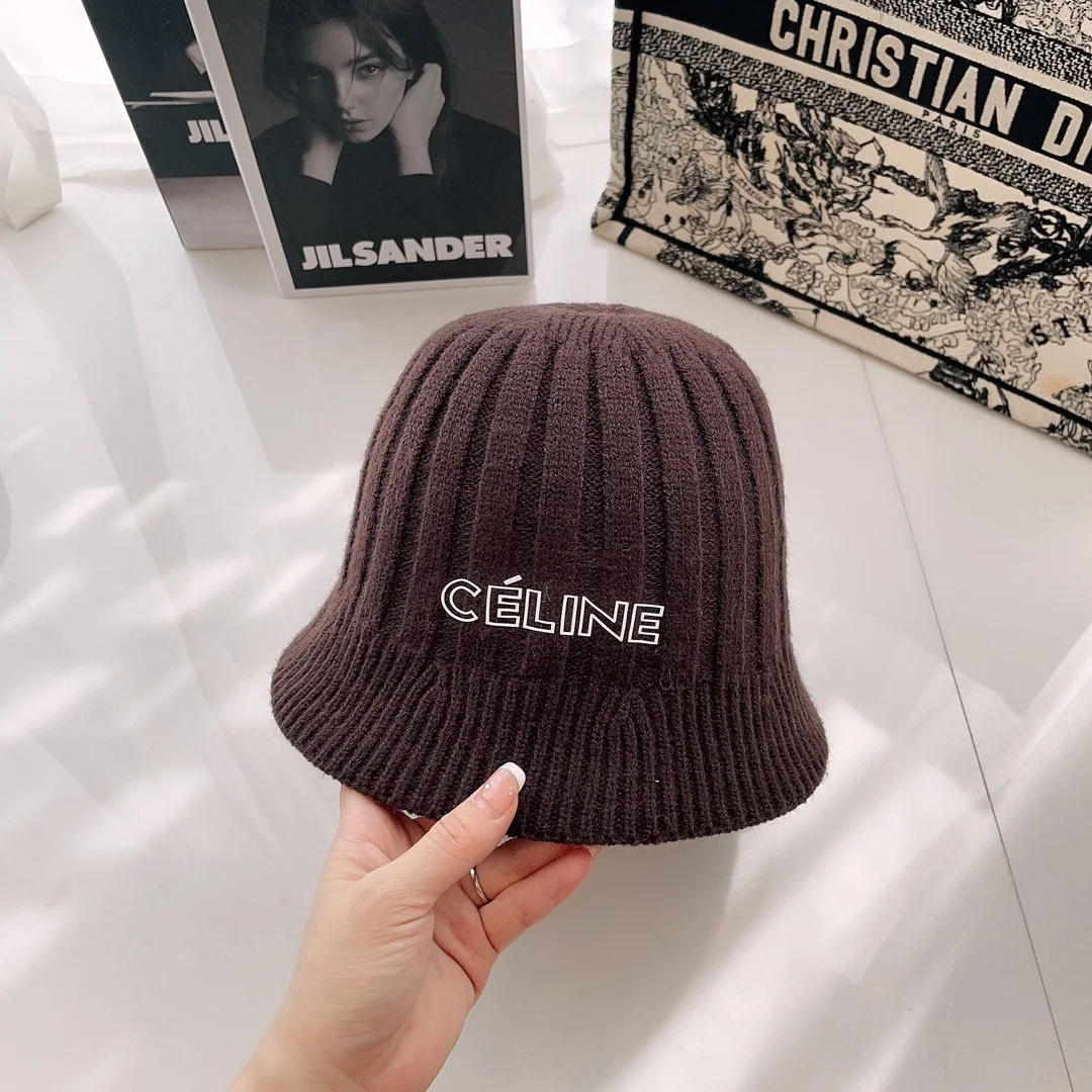 셀린느 세로 스트라이프 니트 버킷햇 상세 이미지 2