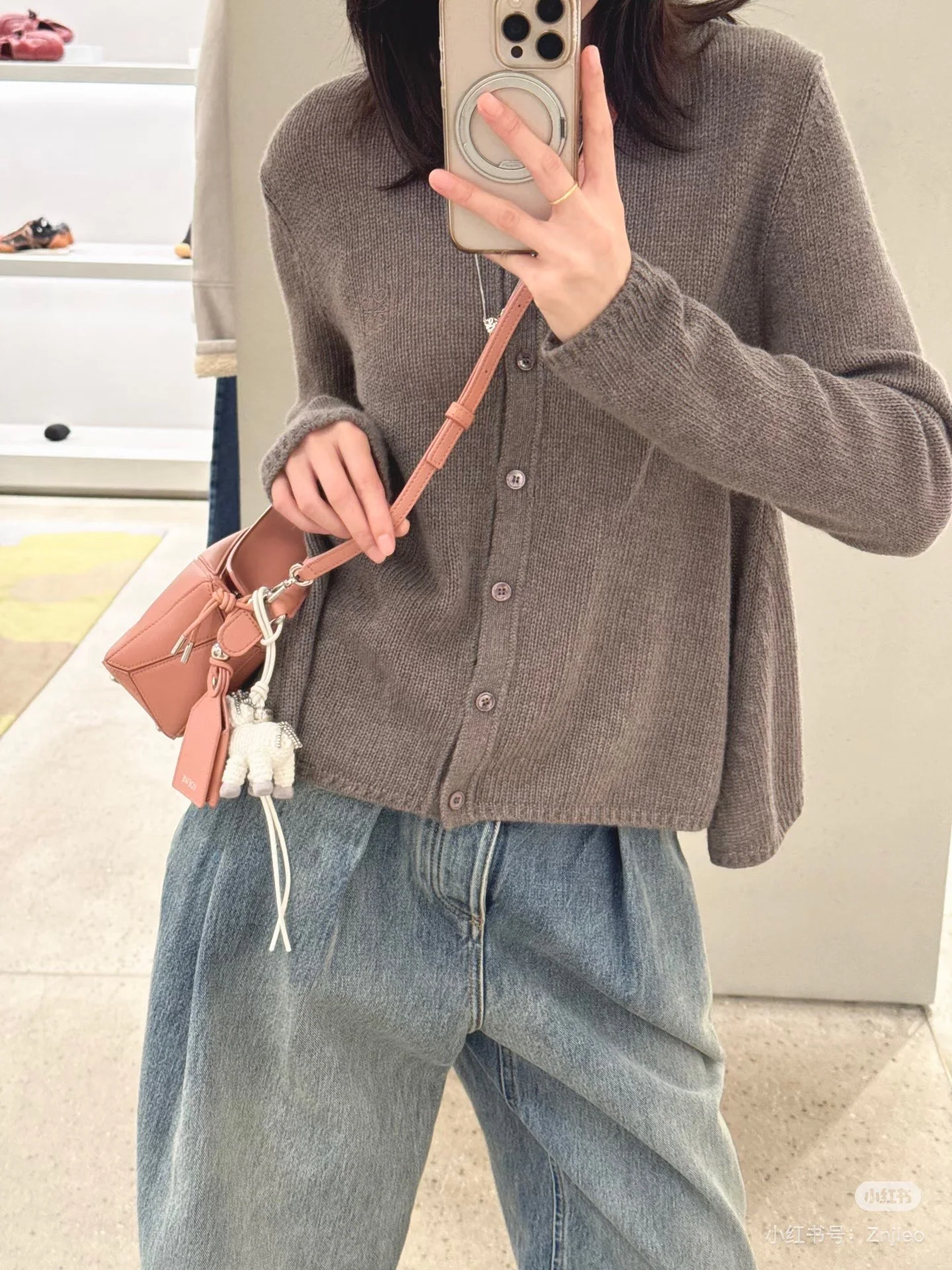 로에베 캐시미어 시스루 버튼 가디건 상세 이미지 2