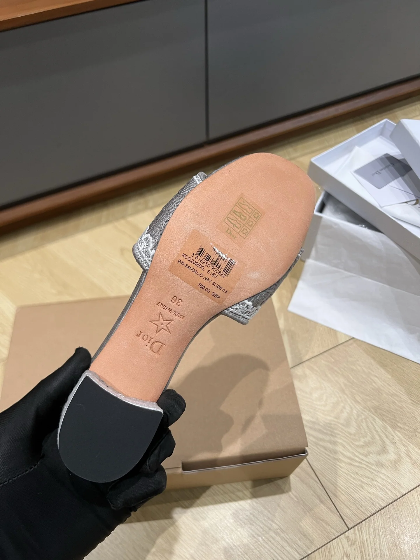 디올 자수 자카드 샌들 상세 이미지 9
