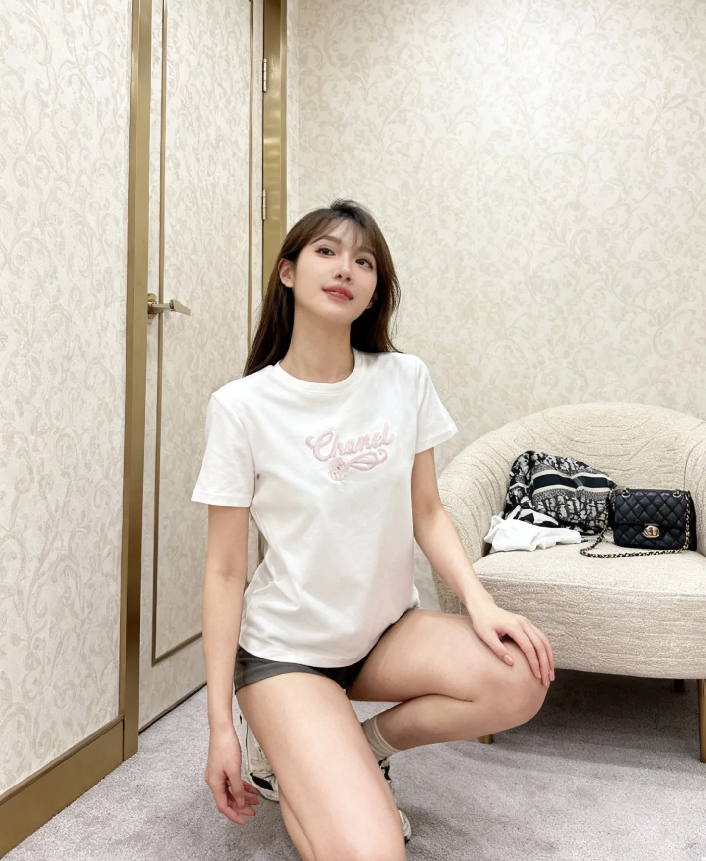 샤넬 자수 반팔 티셔츠 여성용 상세 이미지 3
