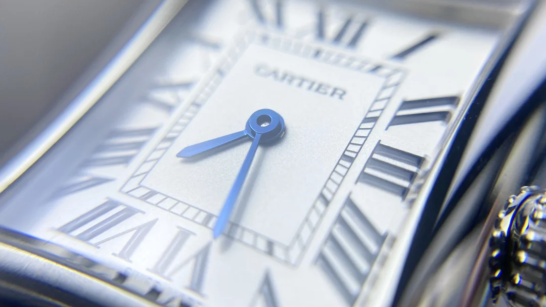 까르띠에 탱크 머스트 사파이어 글라스 스몰 미디움 레플리카 42734 Cartier 상세 이미지 4
