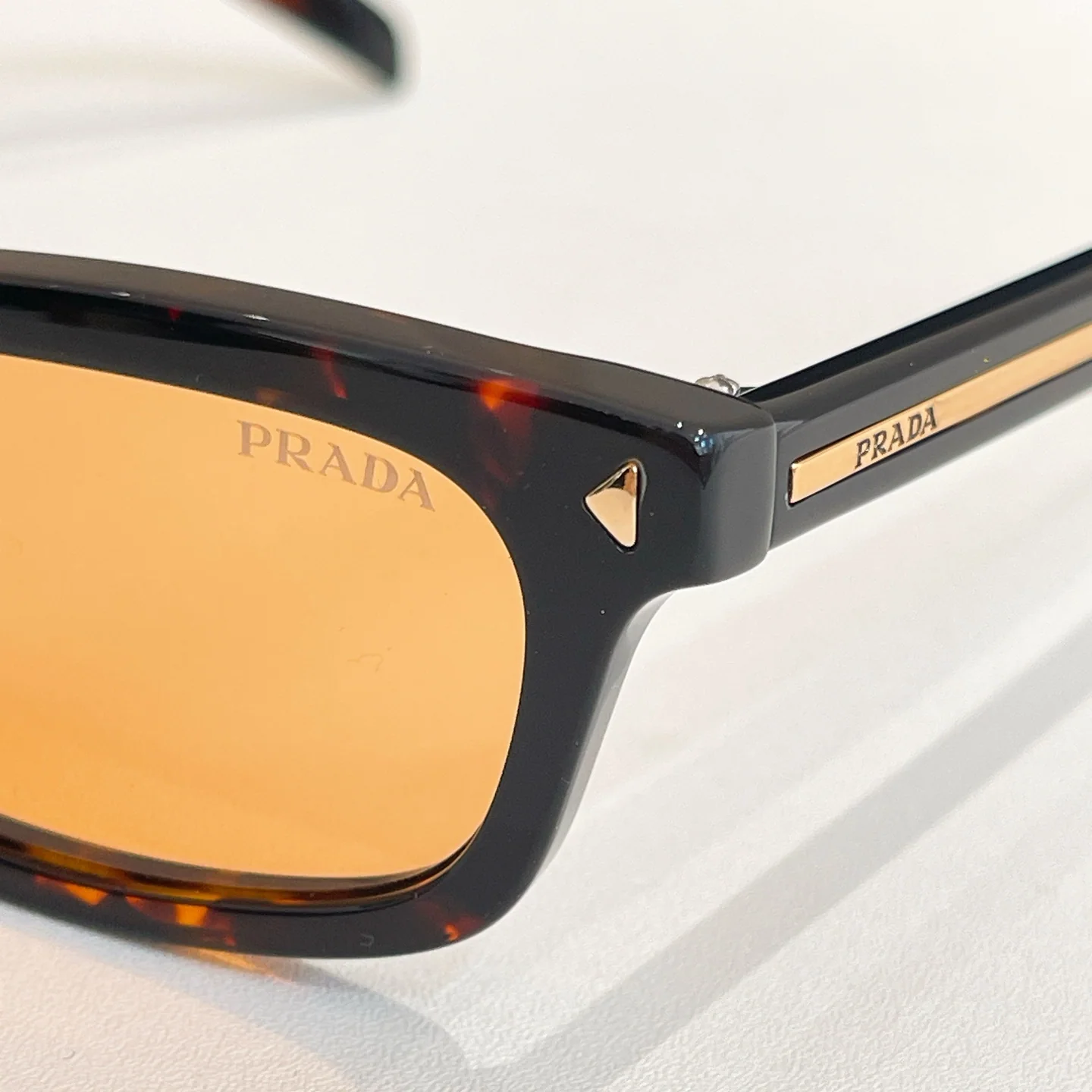 프라다 선글라스 74349 Prada Sunglasses 상세 이미지 2