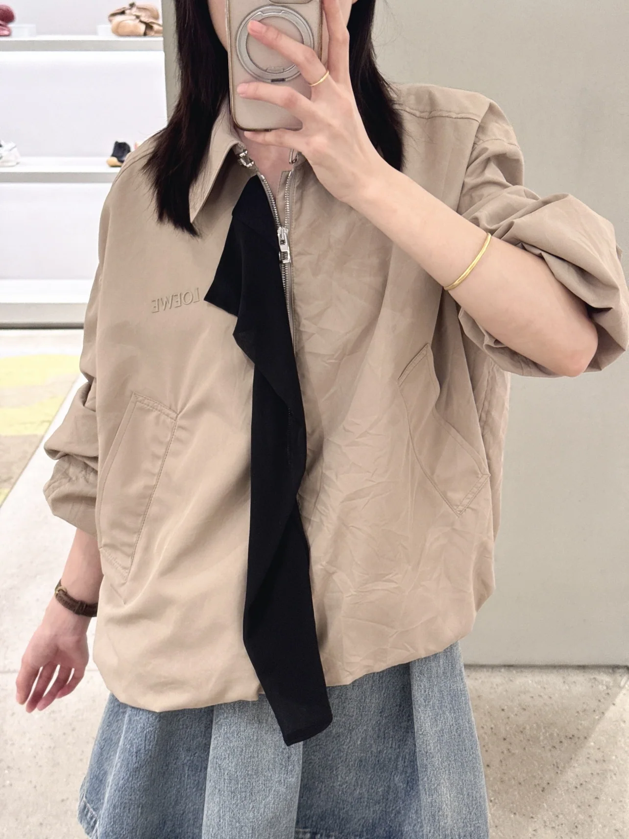로에베 패치워크 카키 여성 자켓 상세 이미지 2