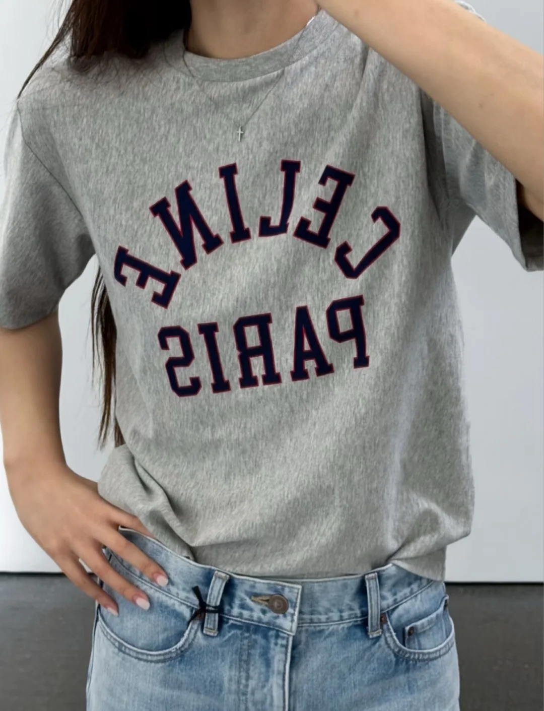 셀린느 컬러 블록 레터 프린트 반팔 티셔츠 상세 이미지 6
