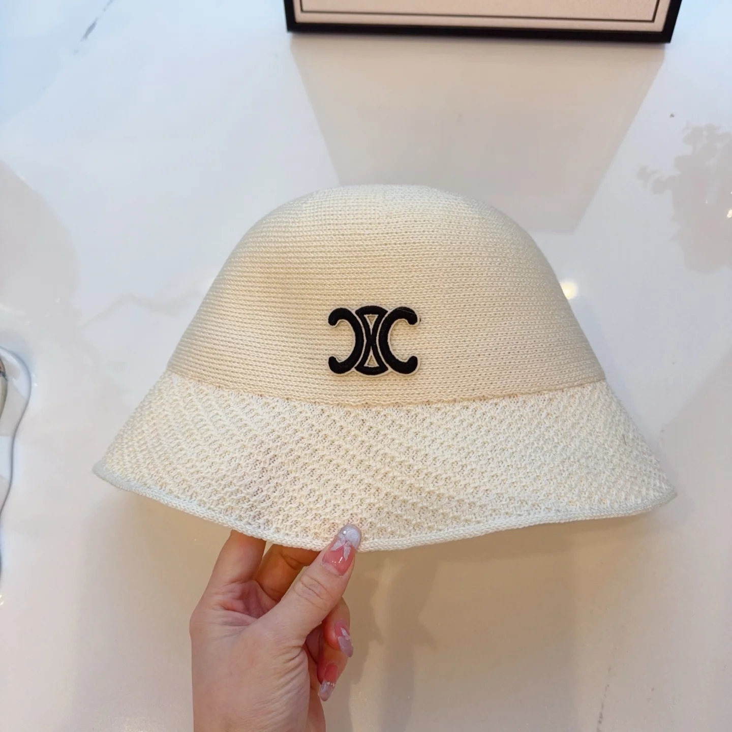 셀린느 아이스 실크 니트 버킷 햇 상세 이미지 7